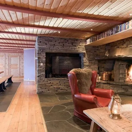 In, 5 Bedroom Beitostolen